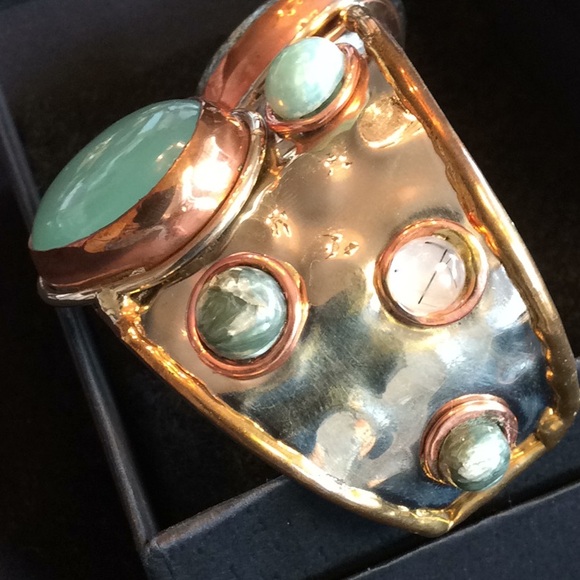 Tri-Metal Stone Cuff Statement Bracelet - Picture 2 of 8